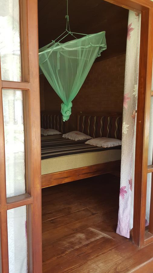 Lokuge Grand Resort Kataragama Luaran gambar