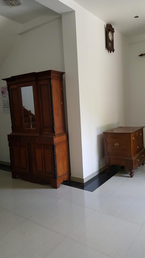 Lokuge Grand Resort Kataragama Luaran gambar